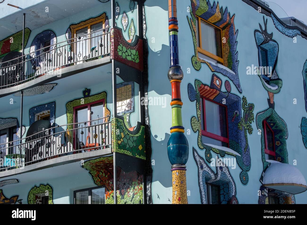 Hausfassade des "Garni The Lindemann`s"  in Arosa Stock Photo